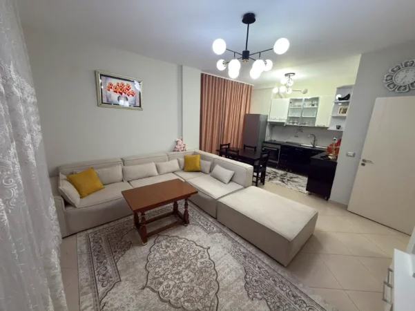 Tirane, shitet apartament 1+1+Aneks+Ballkon Kati 3, 75 m² 200.000 € (liqeni i thate)