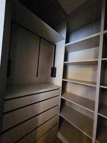 Tirane, shitet apartament 2+1 Kati 1, 108 m² 260.000 € (LIQENI I THATE)