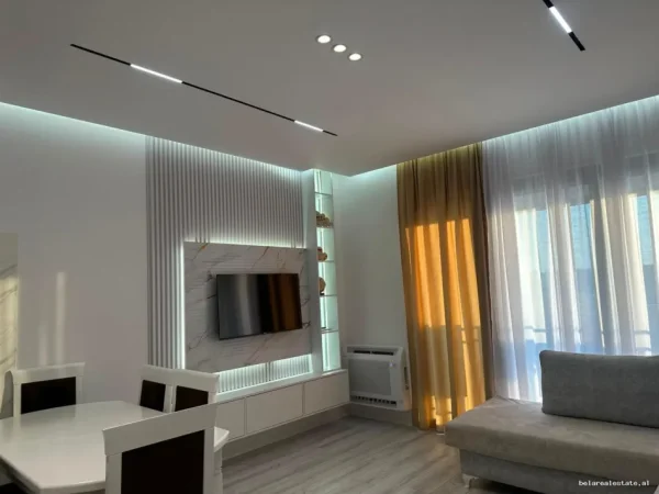 Tirane, jepet me qera apartament 1+1+Ballkon Kati 4, 70 m² 650 € (Jordan Misja)