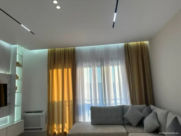 Tirane, jepet me qera apartament 1+1+Ballkon Kati 4, 70 m² 650 € (Jordan Misja)
