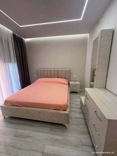 Tirane, jepet me qera apartament 1+1+Ballkon Kati 4, 70 m² 650 € (Jordan Misja)