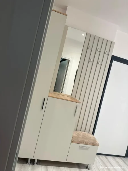 Tirane, jepet me qera apartament 1+1+Ballkon Kati 4, 70 m² 650 € (Jordan Misja)