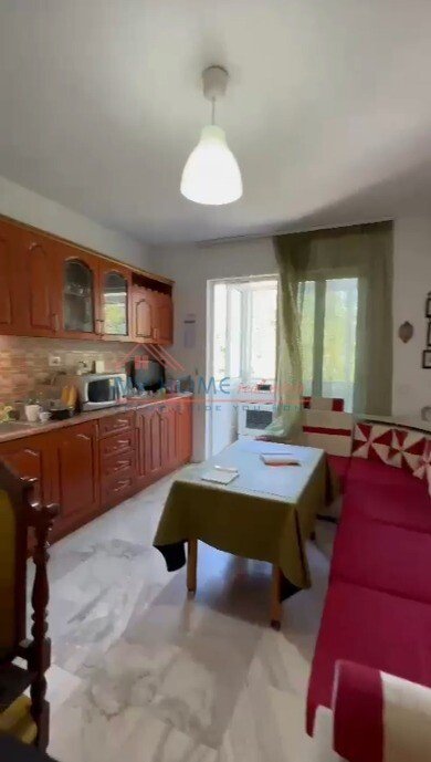 Tirane, shitet apartament 2+1+BLK Kati 4, 75 m² 184.000 Euro (Sheshi Skenderbej)