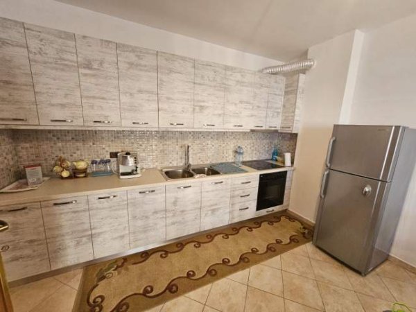 Durres, jepet me qera apartament 1+1+BLK Kati 7, 55 m² 300 Euro