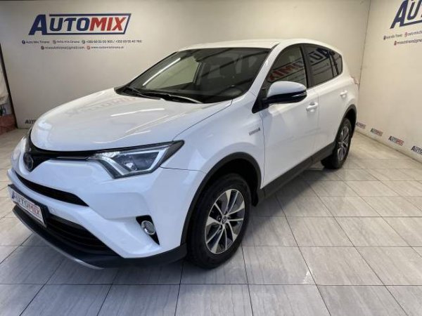 Tirane, shes xhip Toyota RAV 4 Viti 2018, 19.900 Euro