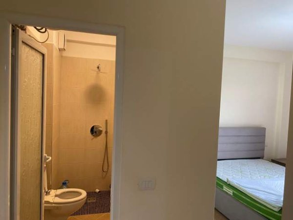 Tirane, jepet me qera apartament Kati 4, 120 m² 380 Euro (Muhamet Deliu)