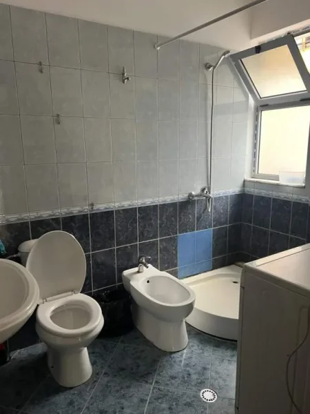 Tirane, jepet me qera apartament Kati 3, 110 m² 350 Euro (Fresk)
