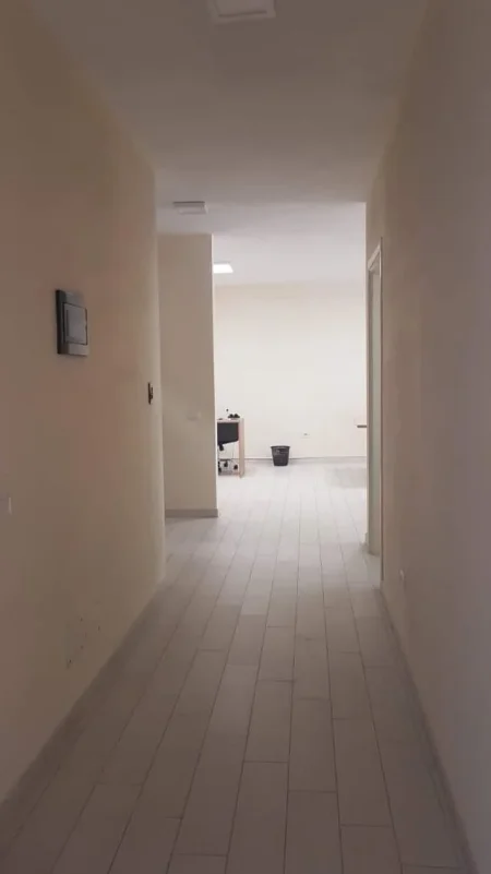 Tirane, jepet me qera apartament 142 m² 90.000 Leke (Tefta Tashko Koco)