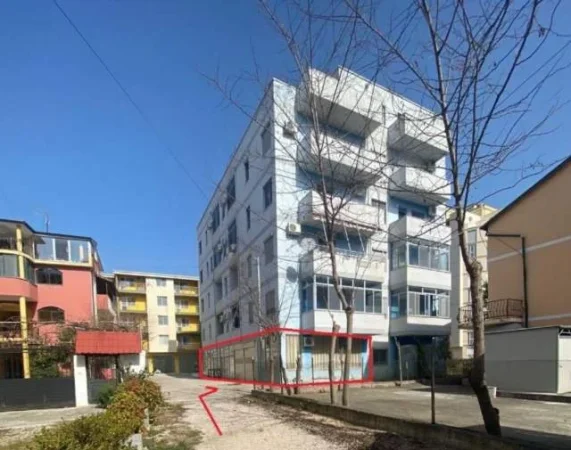 Shitet Njesi, Kati 0, me siperfaqe 156 m², Cmimi Referues 15,500,000 Leke, Ishull Shengjin, Lezhe,