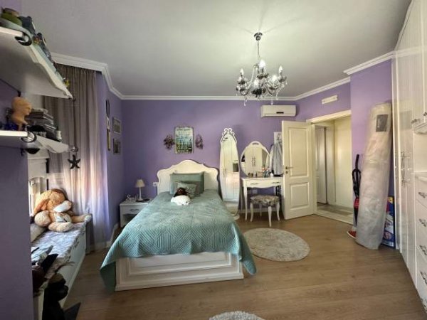 Tirane, shitet apartament 3+1+A+BLK Kati 7, 183 m² 212.000 Euro (Teodor Keko)