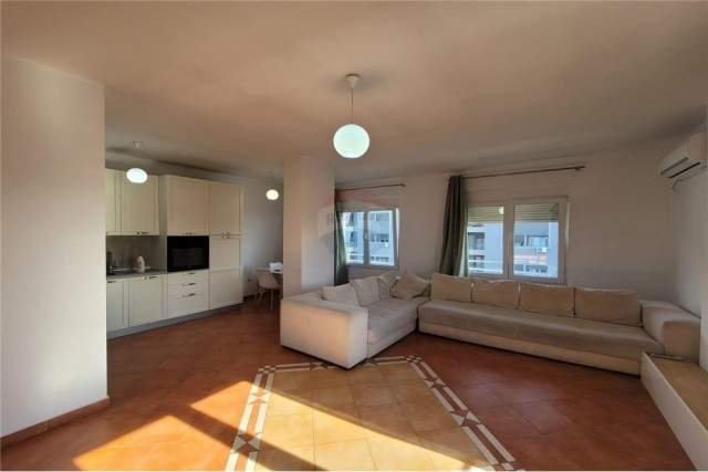 Tirane, shitet apartament 2+1 Kati 8, 118 m² 130.000 Euro (Rruga Xhanfize Keko)