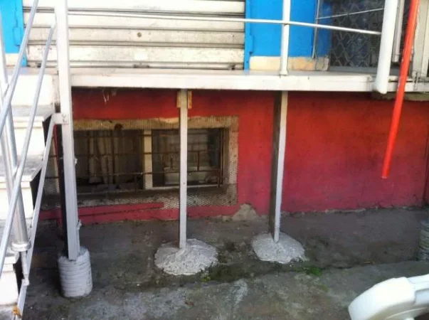 Tirane, Shitet Apartament/në katin  ±1, bodrum, tip  2+1,Sip.64 m², Cmimi 95'000 euro, Rr.'Dibrës", nga Medreseja/Klinika Ortodokse deri te Farmaci Nr.10/ kryqëzimi i QSUT-se Unaza.