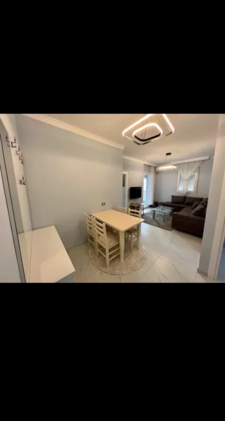 Tirane, shitet apartament 1+1+Aneks Kati 1, 67 m² 134.000 € (5 Maji,)