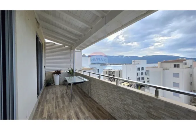Radhime - Orikum, shitet apartament 2+1+Ballkon Kati 5, 109 m² 330.000 € (Radhime, Vlore)