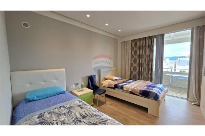 Radhime - Orikum, shitet apartament 2+1+Ballkon Kati 5, 109 m² 330.000 € (Radhime, Vlore)