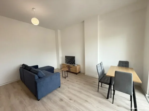 Tirane, jepet me qera apartament 1+1+Ballkon Kati 8, 65 m² 640 € (Dritan Hoxha)