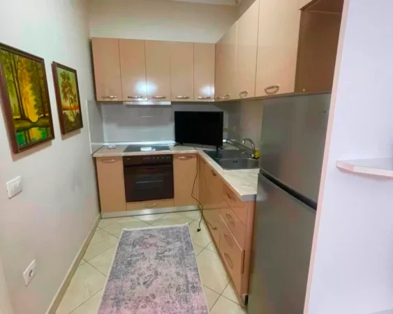 Tirane, shitet apartament 1+1 Kati 4, 59 m² 129.000 € (Ish Parku, prane 21 Dhjetorit)