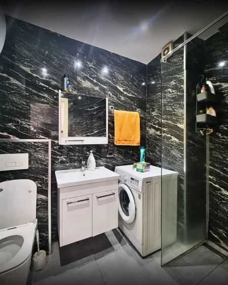 Tirane, jepet me qera apartament 1+1+Ballkon Kati 6, 60 m² 70.000 € (KOMUNA E PARISIT)