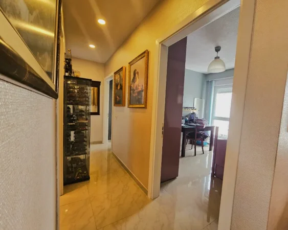 Tirane, shitet apartament 3+1 Kati 9, 92 m² 259.000 € (Rruga Artan Lenja)