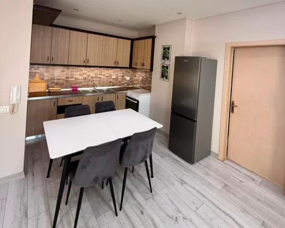 Tirane, shitet apartament 2+1 Kati 4, 98 m² 177.038 € (Astir)