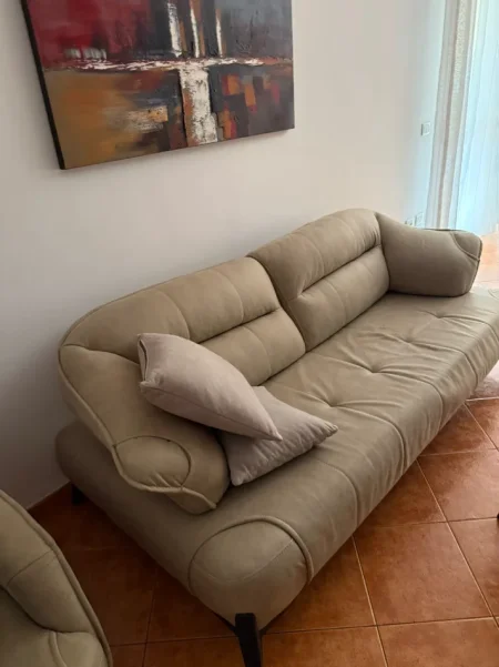 Tirane, jepet me qera apartament 2+1+Ballkon Kati 6, 80 m² 600 € (Zogu i Zi)