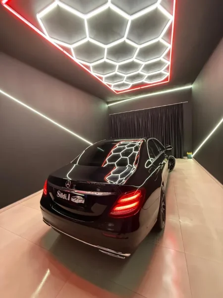 Tirane, shes makine Mercedes Benz Nafte, e zeze automatik Klima 209.000 km 1 €