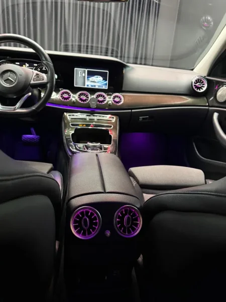 Tirane, shes makine Mercedes Benz Nafte, e zeze automatik Klima 209.000 km 1 €