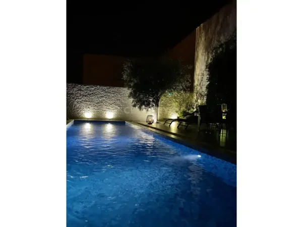 Tirane, shitet Vile 4+1 Kati 2, 300 m² 620.000 € (Kodra e diellit 2)