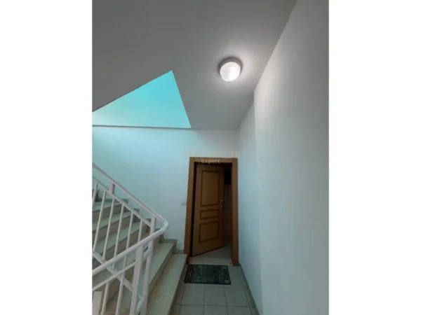 Tirane, shitet apartament 2+1 Kati 2, 113 m² 200.000 € (Liqeni Thate expert146740)