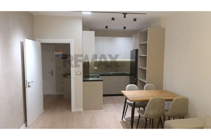 Tirane, jepet me qera apartament 1+1 Kati 6, 61 m² 750 € (Rruga kavajes)
