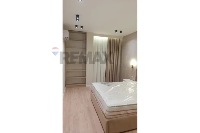 Tirane, jepet me qera apartament 1+1 Kati 6, 61 m² 750 € (Rruga kavajes)