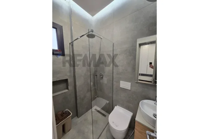 Vlore - Lungomare, shitet garsonier Studio Kati 0, 32 m² 70.000 € (Rruga Pirro Sava, Lungomare, Vlore)
