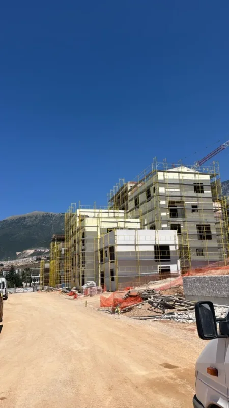 Tirane, shitet apartament 2+1 , 111 m² 300.000 € (Dhermi)
