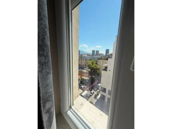 Tirane, jepet me qera apartament 1+1 Kati 6, 70 m² 1.000 € (Qender ALFA146726)
