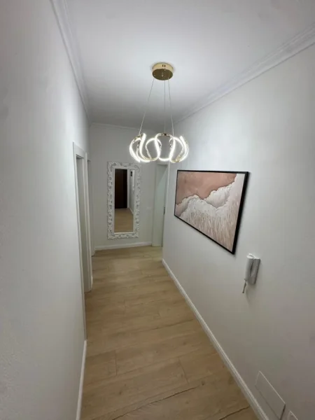 Tirane, jepet me qera apartament 1+1 Kati 3, 70 m² 500 € (Astir)