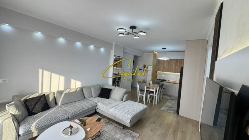 Tirane, shitet apartament 2+1 Kati 6, 81 m² 110.000 € (KAMEZ)