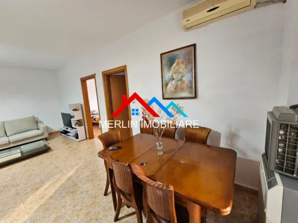 Tirane, jepet me qera apartament 1+1 Kati 3, 65 m² 429 € (Rruga Lidhja e Prizrenit, Paskuqan)