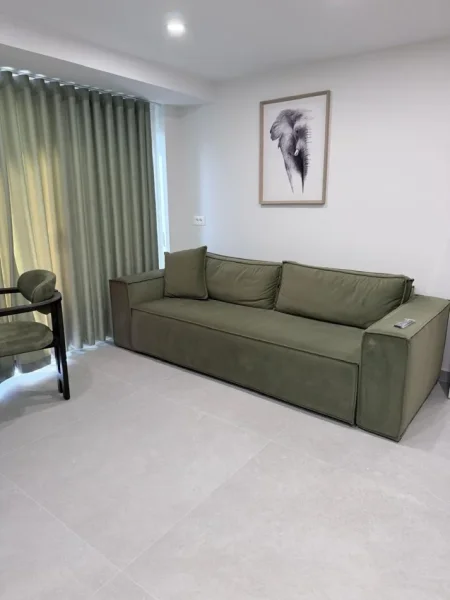 Tirane, jepet me qera apartament garsoniere Kati 1, 23 m² 300 € (Rruga 5 Maji)