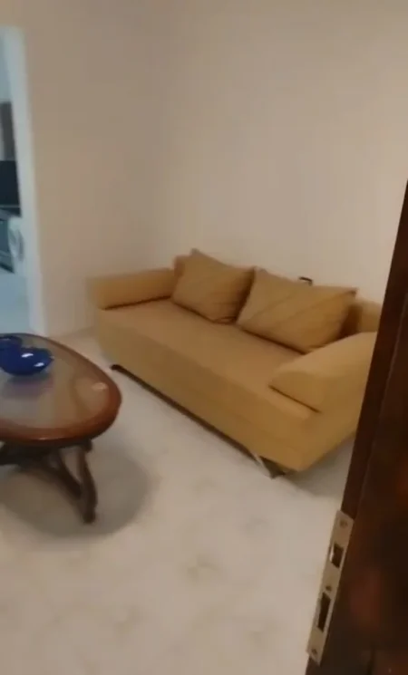 Tirane, jepet me qera apartament 1+1 Kati 2, 65 m² 450 € (Embassy of the United States)