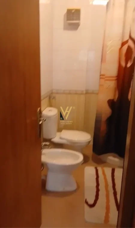 Tirane, jepet me qera apartament 2+1+Ballkon Kati 2, 105 m² 620 € (KODRA E DIELLIT)