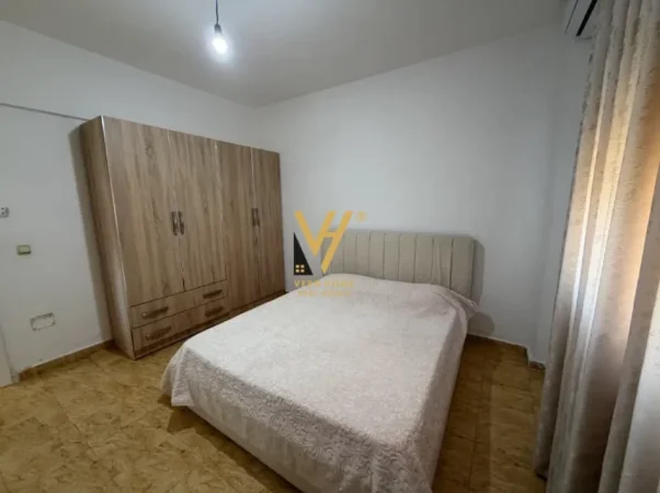 Tirane, jepet me qera apartament 1+1+Ballkon Kati 4, 70 m² 600 € (DON BOSKO)