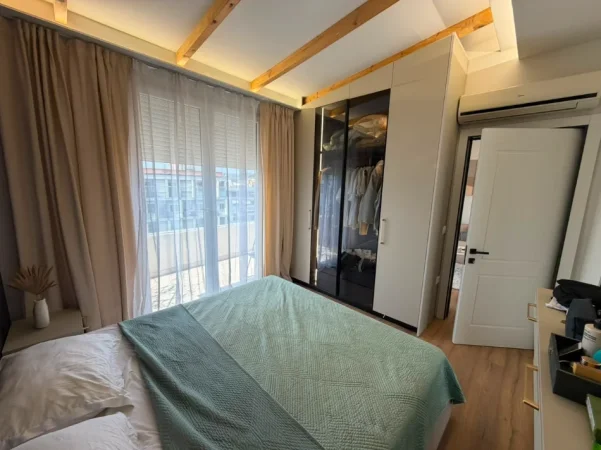 Tirane, jepet me qera apartament 1+1 Kati 10, (ASTIR)
