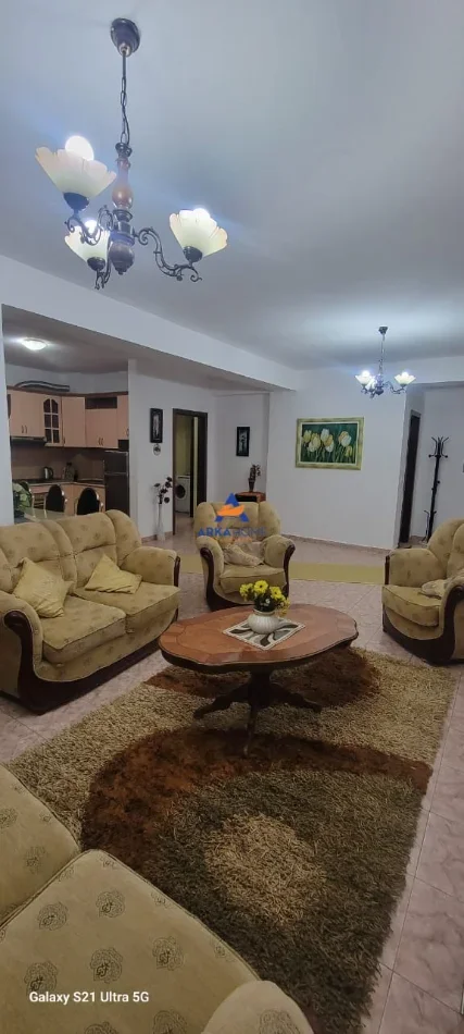 Tirane, jepet me qera apartament 2+1+Ballkon Kati 4, 108 m² 972 € (RRUGA PJETER BOGDANI)