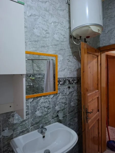 🏡 Jepet me Qera Apartament 2+1 te Komuna e Parisit ,  650 MIJE LEKE/muaji
