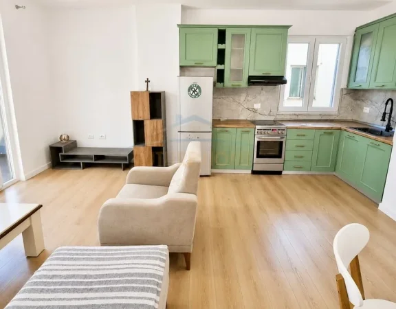 Tirane, jepet me qera apartament 2+1 Kati 9, 105 m² 600 € 