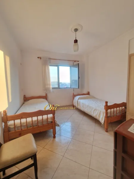 Tirane, jepet me qera apartament 2+1 Kati 9, 130 m² 700 € (RRUGA FORTUZI)