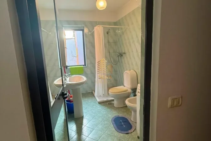 Tirane, shitet apartament 1+1 Kati 5, 65 m² 117.000 € (Kinostudio)