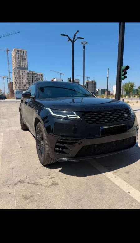 Tirane, shitet SUV Range Rover Velar Nafte, e zeze automatik Klima 198.000 km 24.000 €