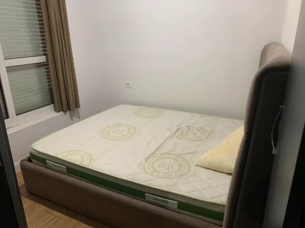 JEPET ME QIRA APARTAMENT 1+1   40.000 LEKE (ALI DEMI)