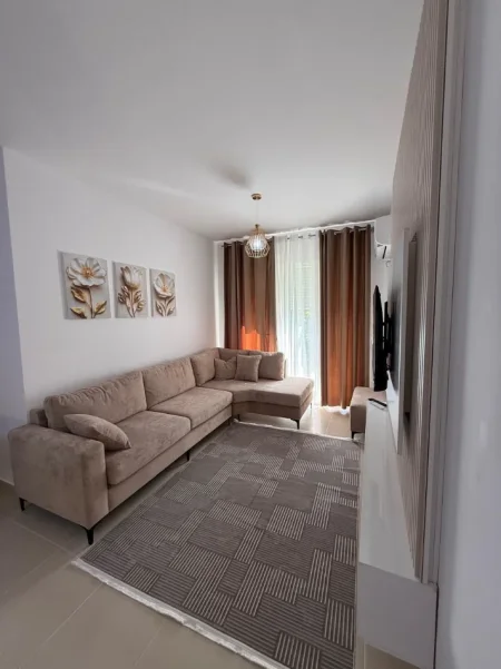 Tirane, jepet me qera 2+1 Kati 2, 85 m² 750 € (TREGU ELEKTRIK)